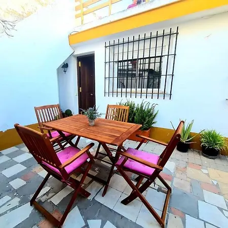P Casa Con Azotea Privada Y Centrica. Wifi+netflix El Puerto de Santa María