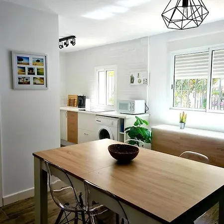 P Casa Con Azotea Privada Y Centrica. Wifi+netflix Prázdninový dům El Puerto de Santa María